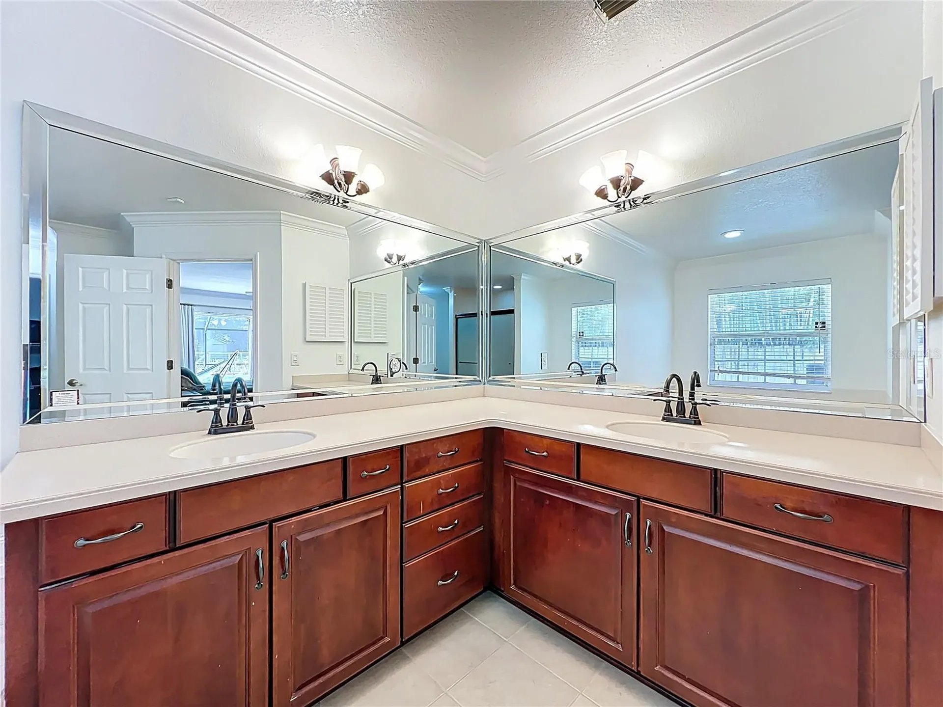 839 S Deerwood Avenue Orlando FL 32825