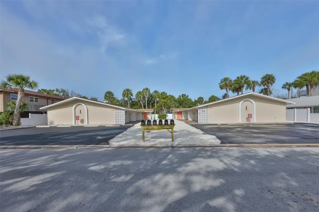 724 1st Street Indian Rocks Beach FL 33785