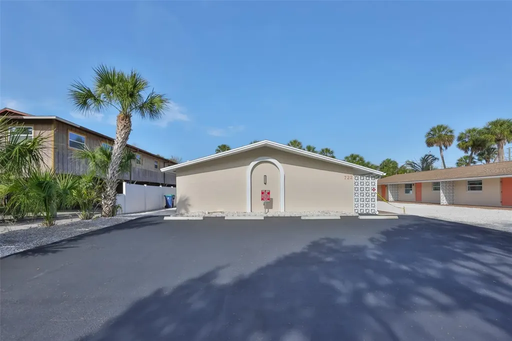 724 1st Street Indian Rocks Beach FL 33785