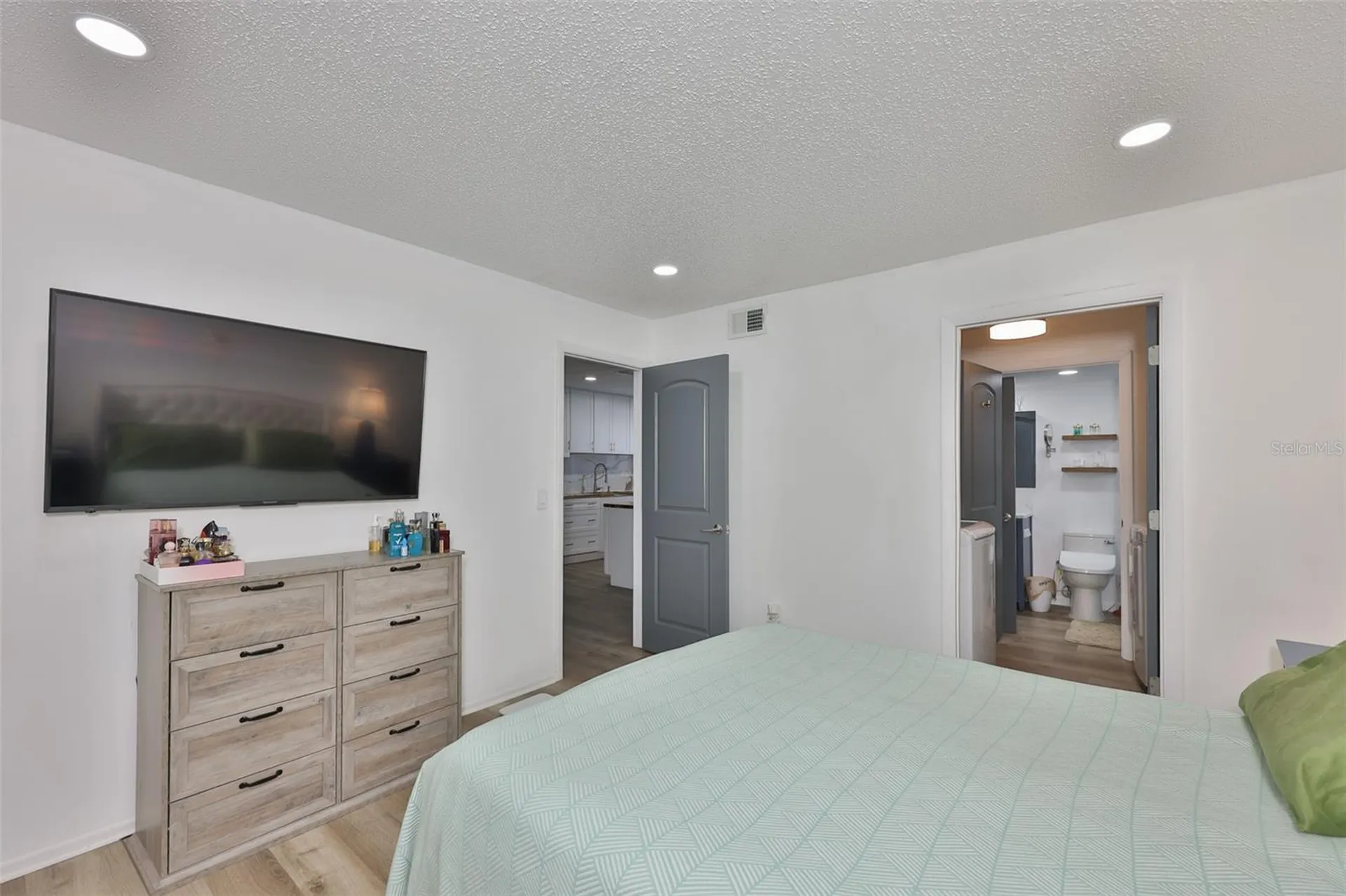 2625 State Road 590 Clearwater FL 33759