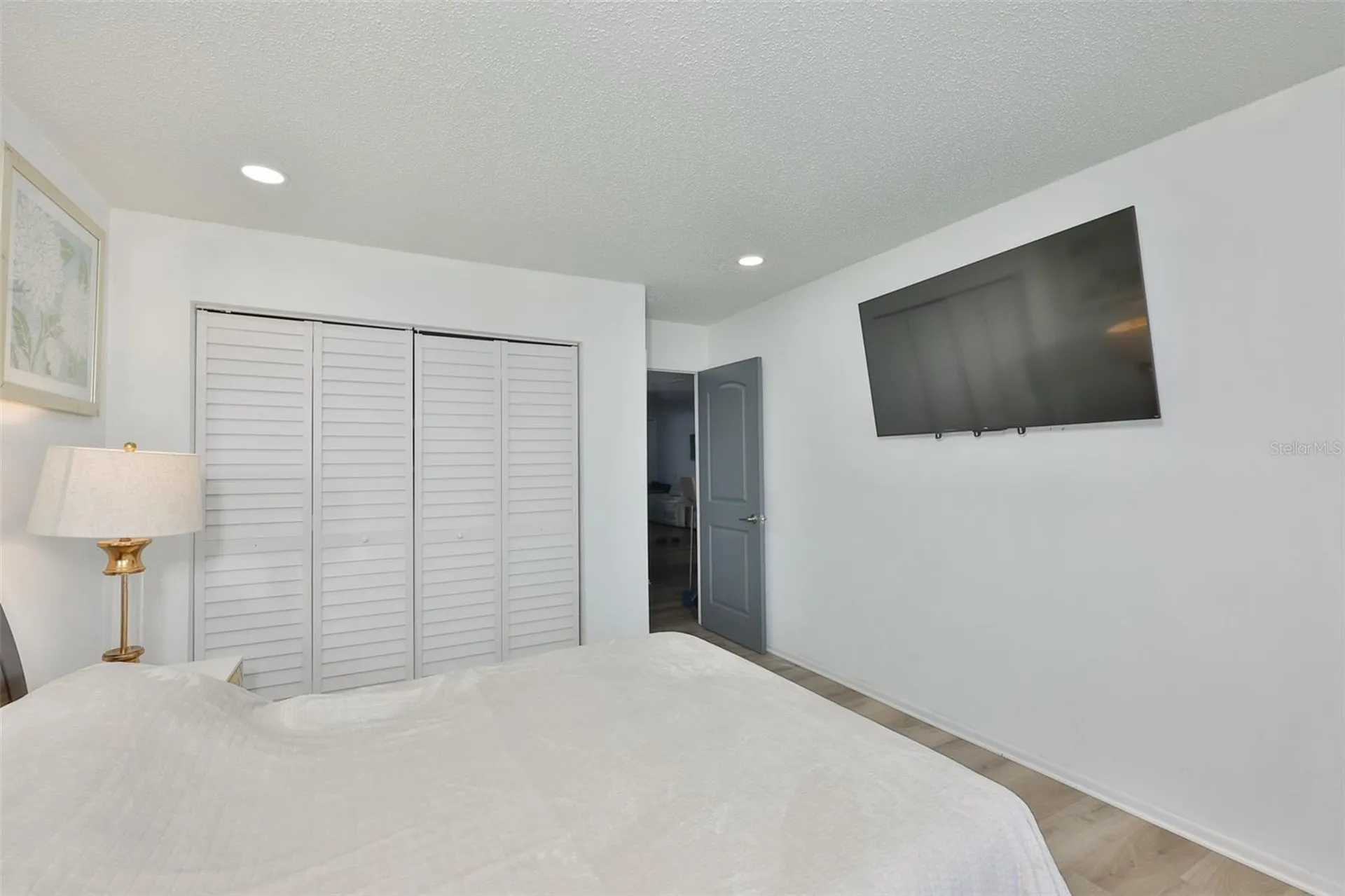 2625 State Road 590 Clearwater FL 33759