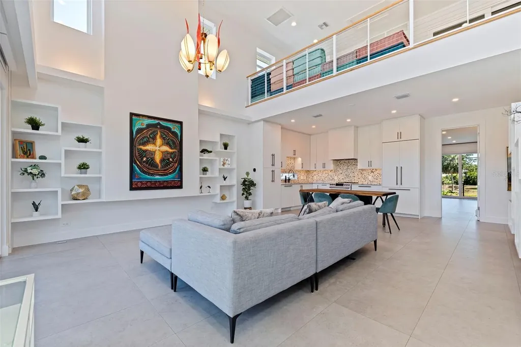 322 80th Avenue NE St Petersburg FL 33702