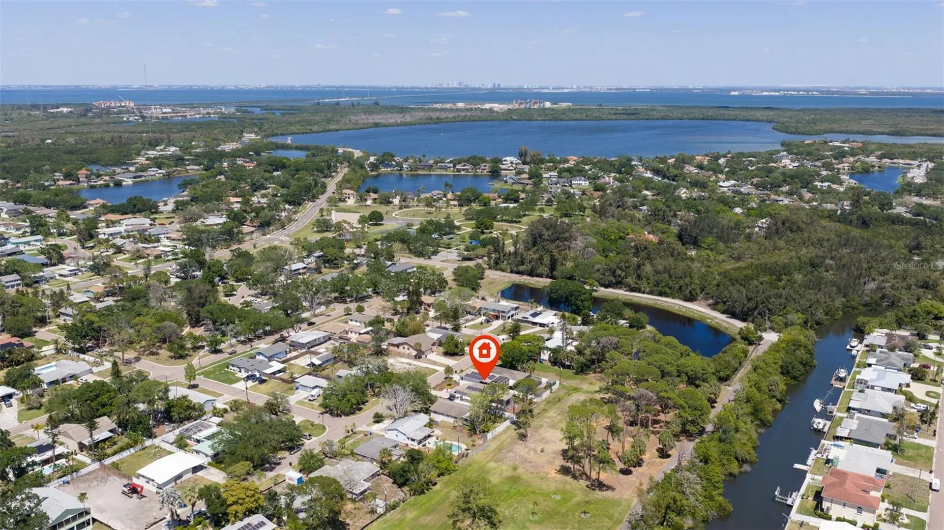322 80th Avenue NE St Petersburg FL 33702