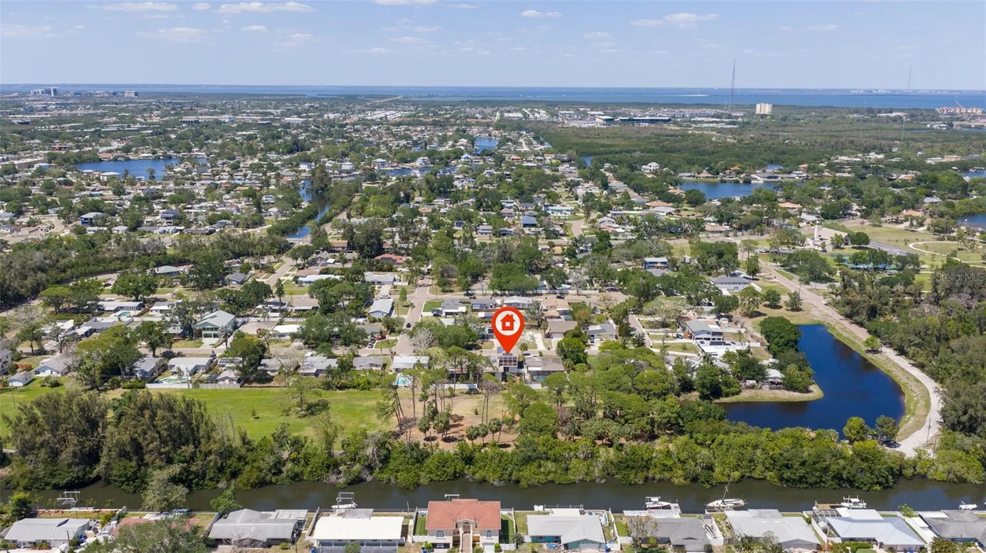 322 80th Avenue NE St Petersburg FL 33702