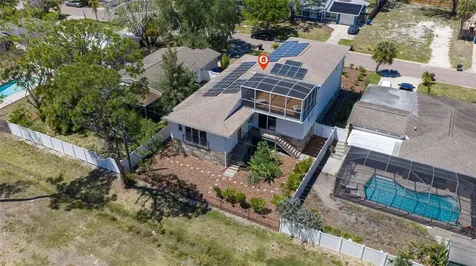 322 80th Avenue NE St Petersburg FL 33702