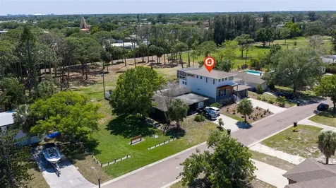 322 80th Avenue NE St Petersburg FL 33702
