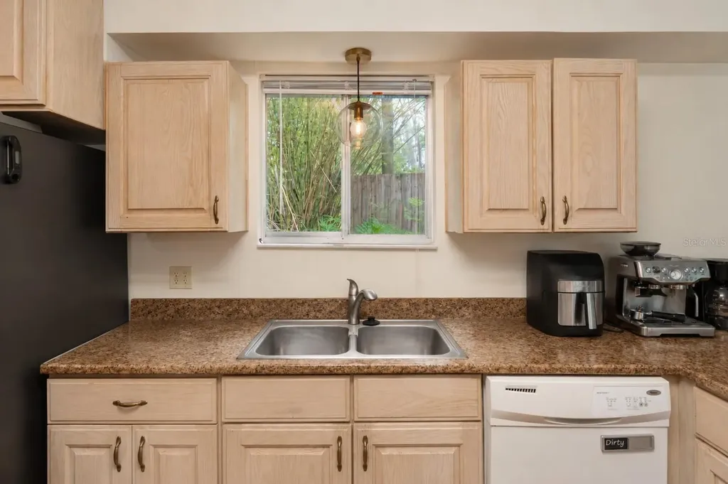 315 NW 28th Street Gainesville FL 32607