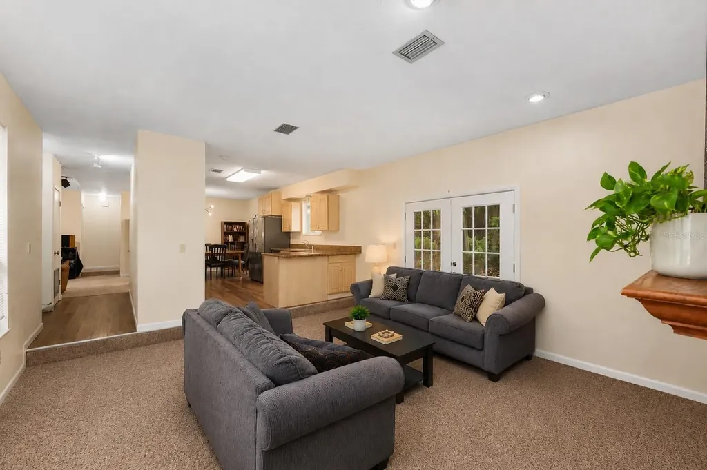 315 NW 28th Street Gainesville FL 32607