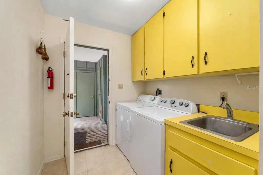 315 NW 28th Street Gainesville FL 32607