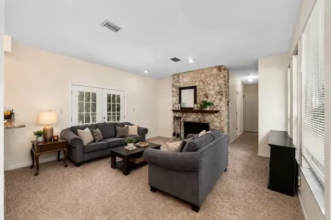 315 NW 28th Street Gainesville FL 32607