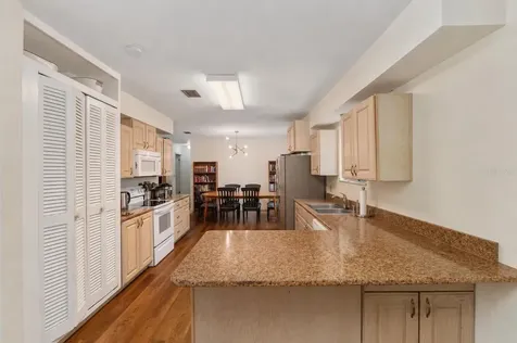 315 NW 28th Street Gainesville FL 32607