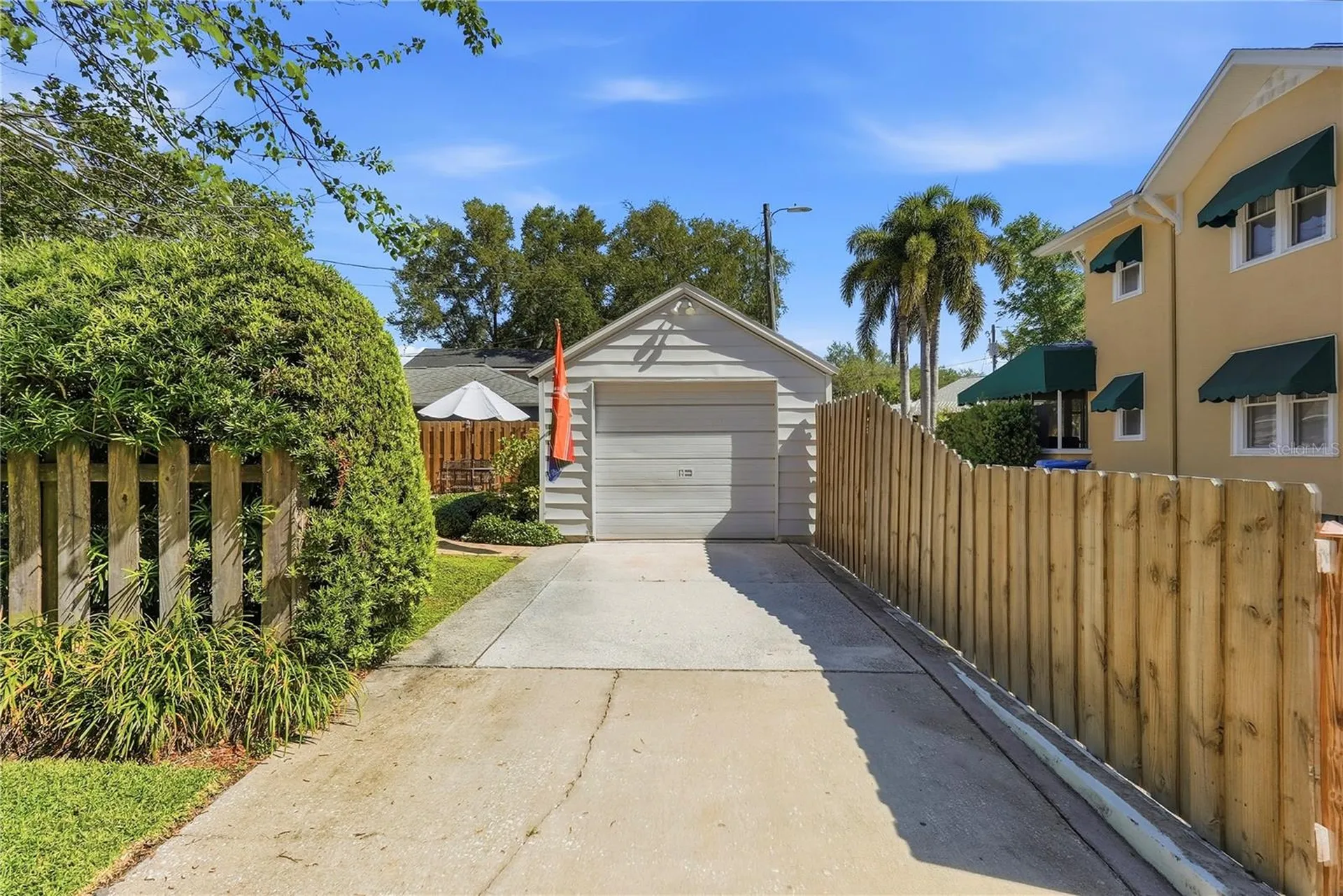 1325 24th Avenue N St Petersburg FL 33704