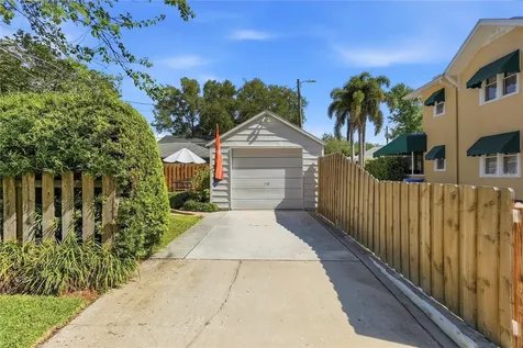1325 24th Avenue N St Petersburg FL 33704