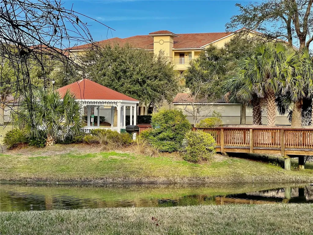 25 Riverview Bend N Palm Coast FL 32137