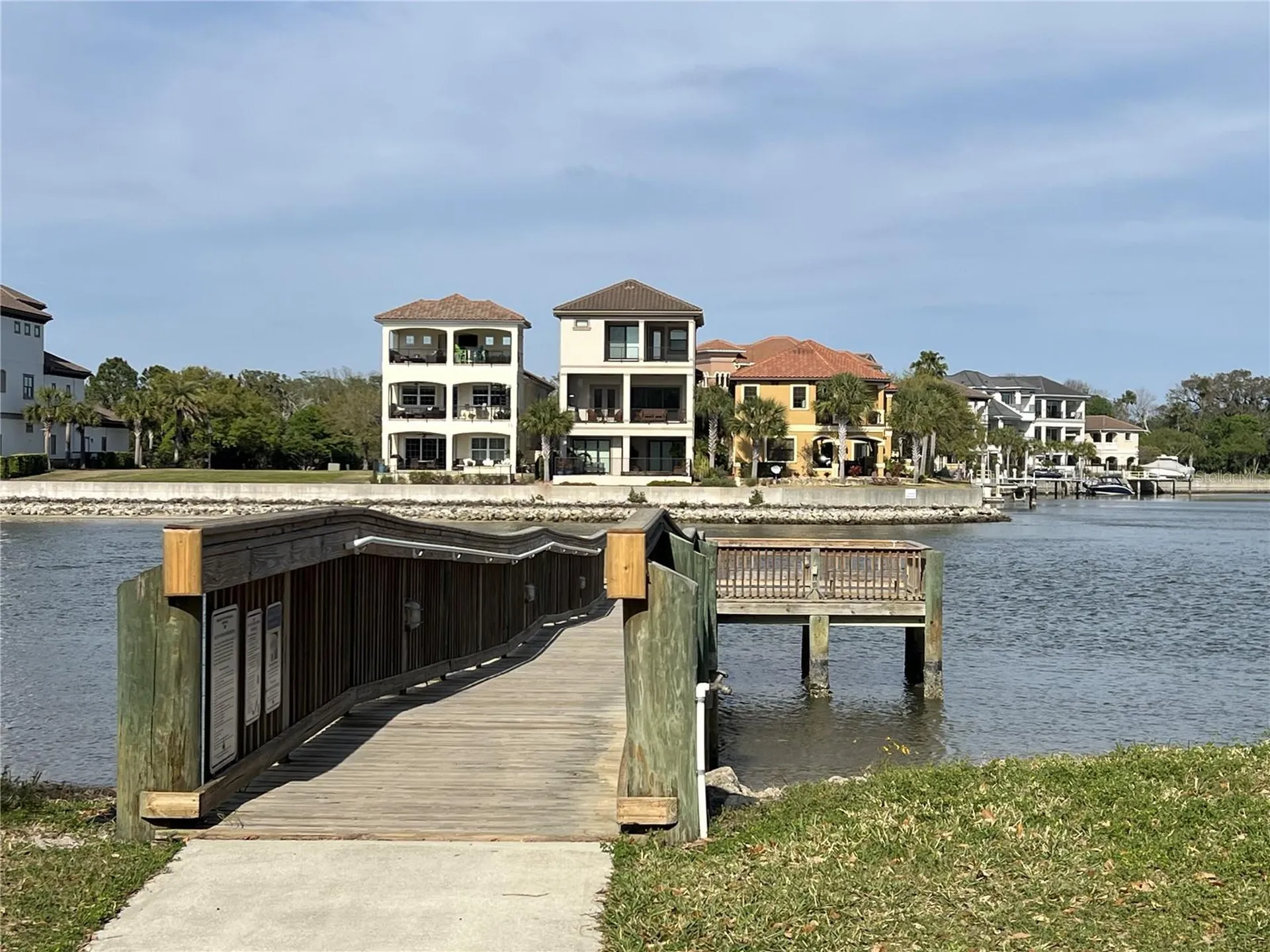25 Riverview Bend N Palm Coast FL 32137