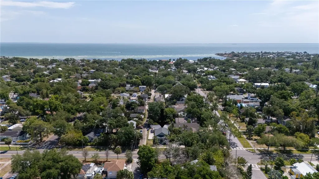 1924 3rd Street S St Petersburg FL 33705