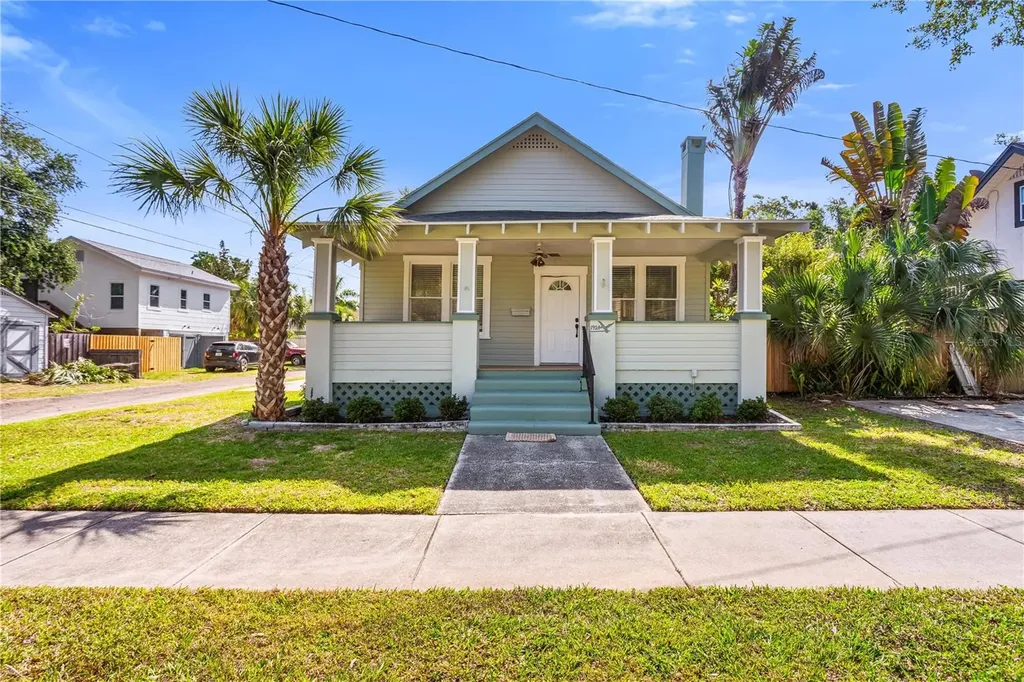 1924 3rd Street S St Petersburg FL 33705