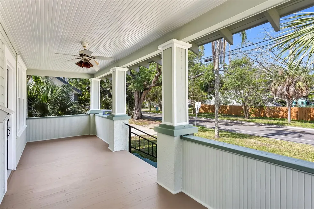 1924 3rd Street S St Petersburg FL 33705