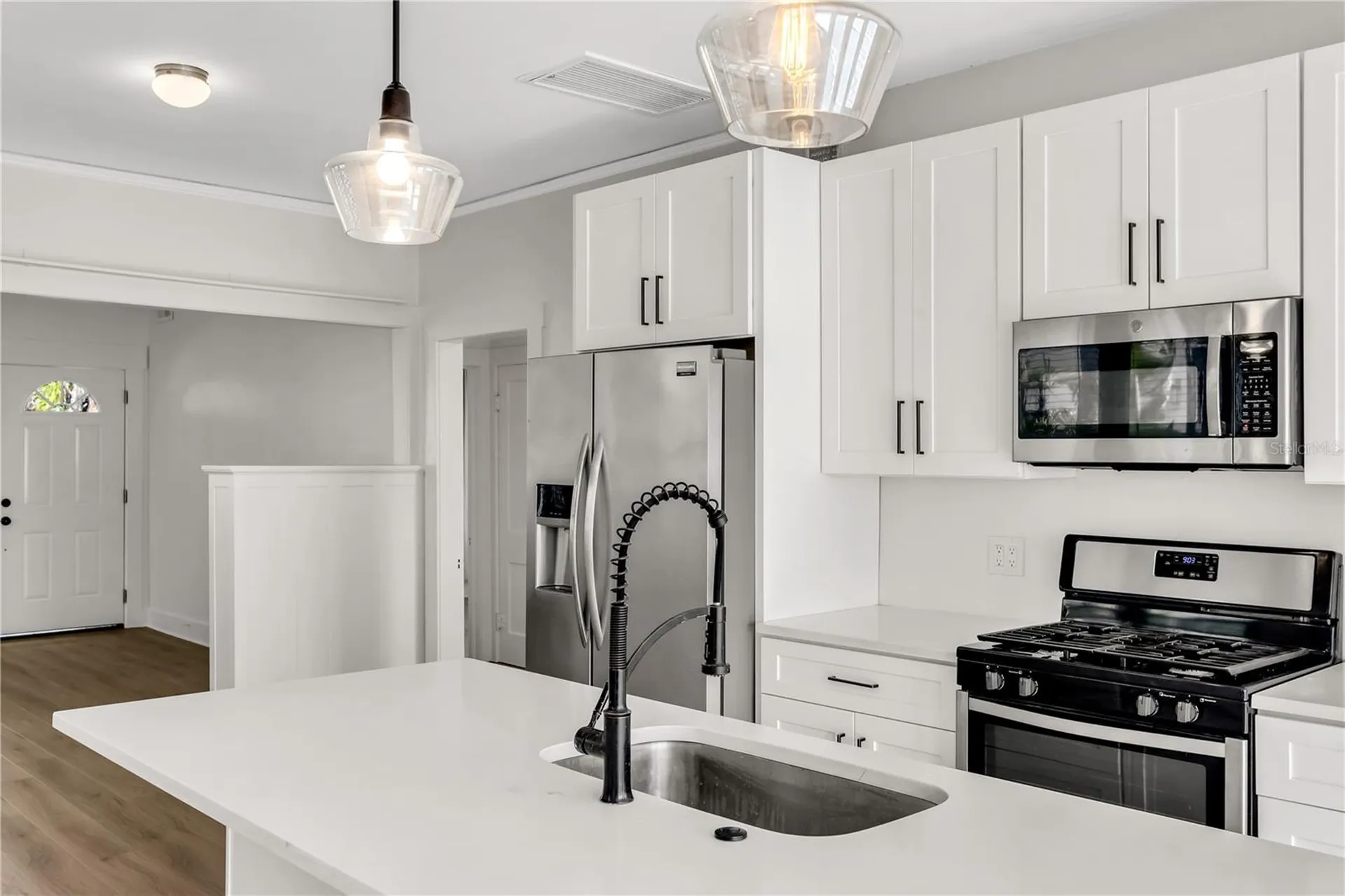1924 3rd Street S St Petersburg FL 33705