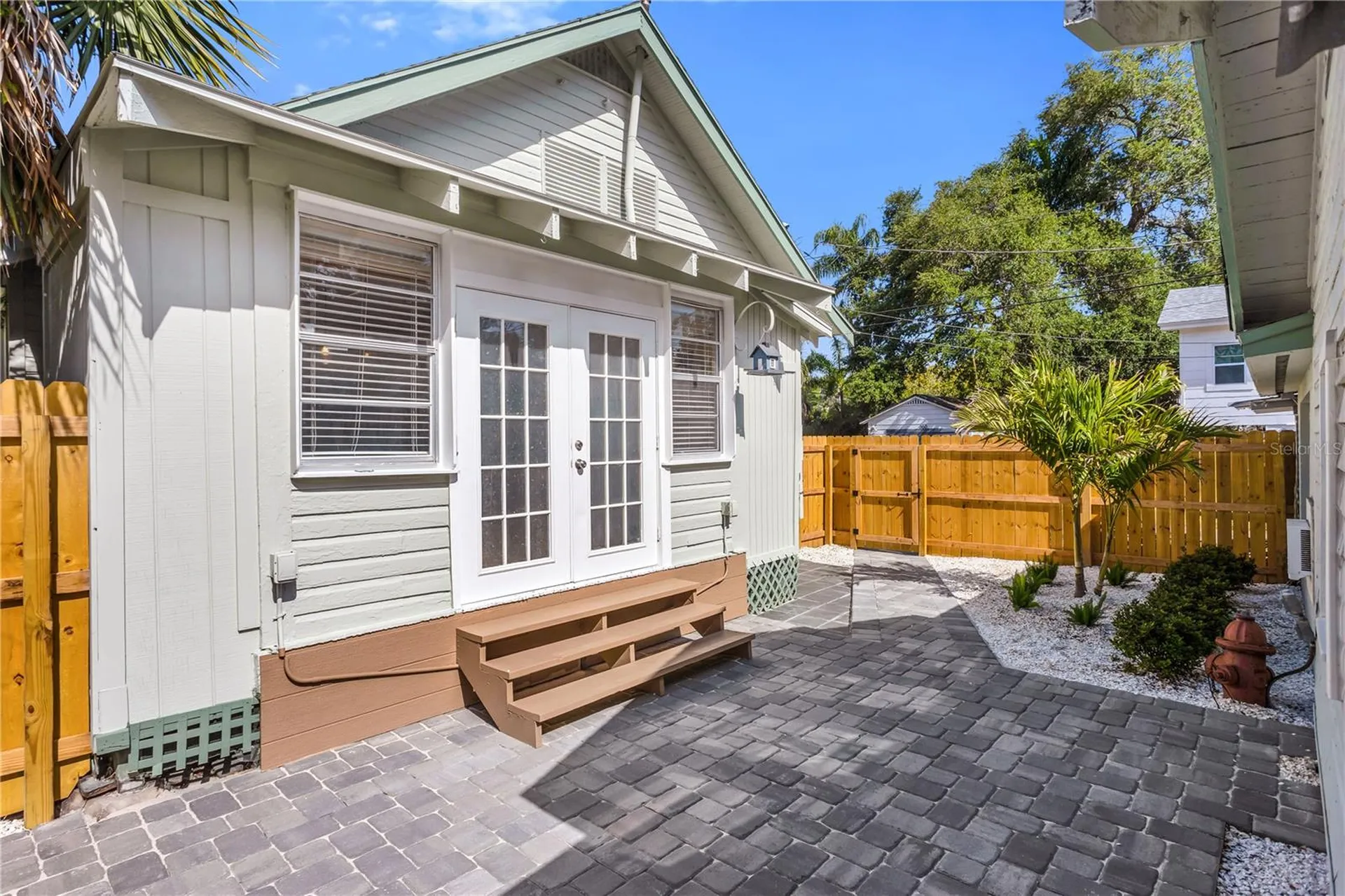 1924 3rd Street S St Petersburg FL 33705