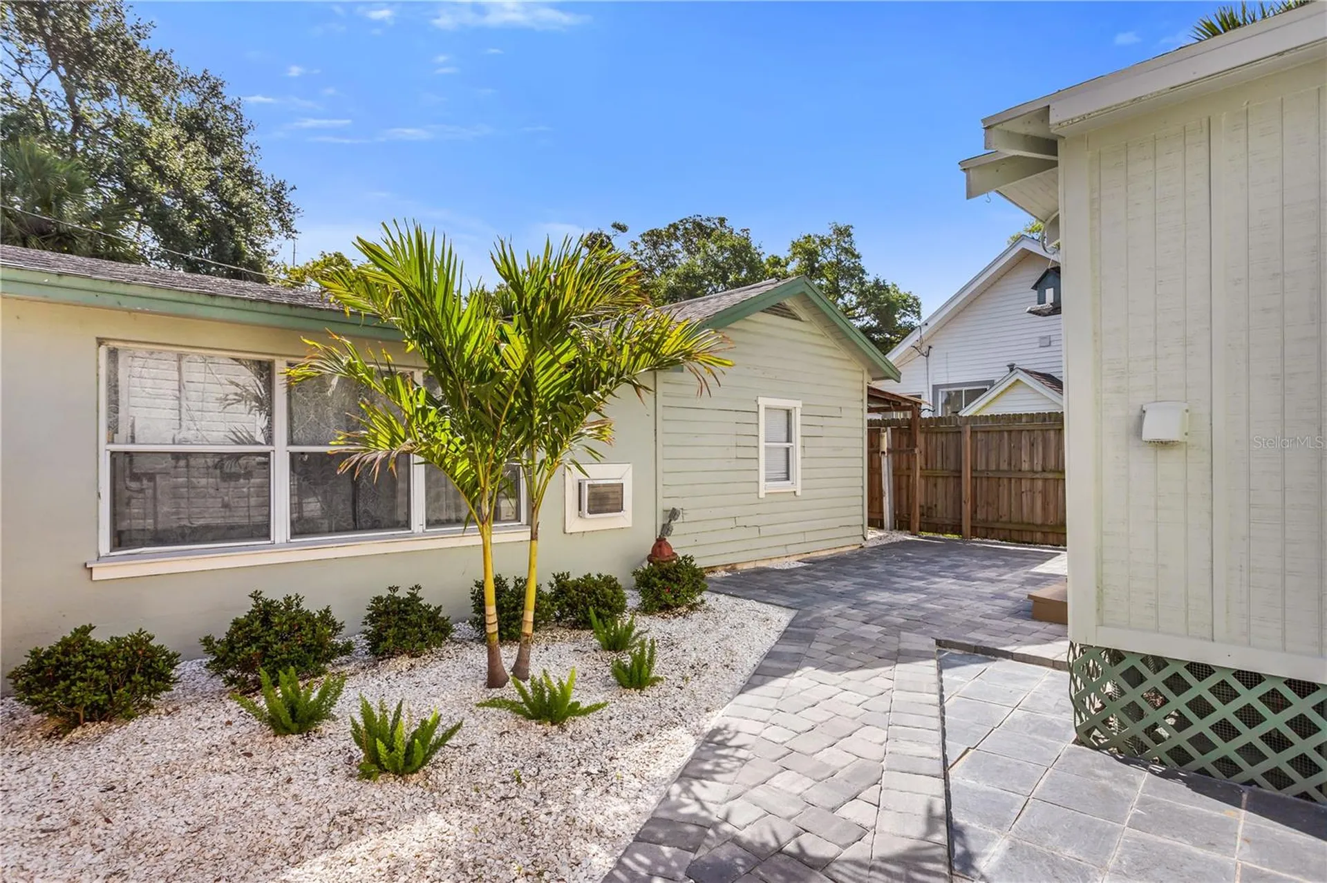 1924 3rd Street S St Petersburg FL 33705