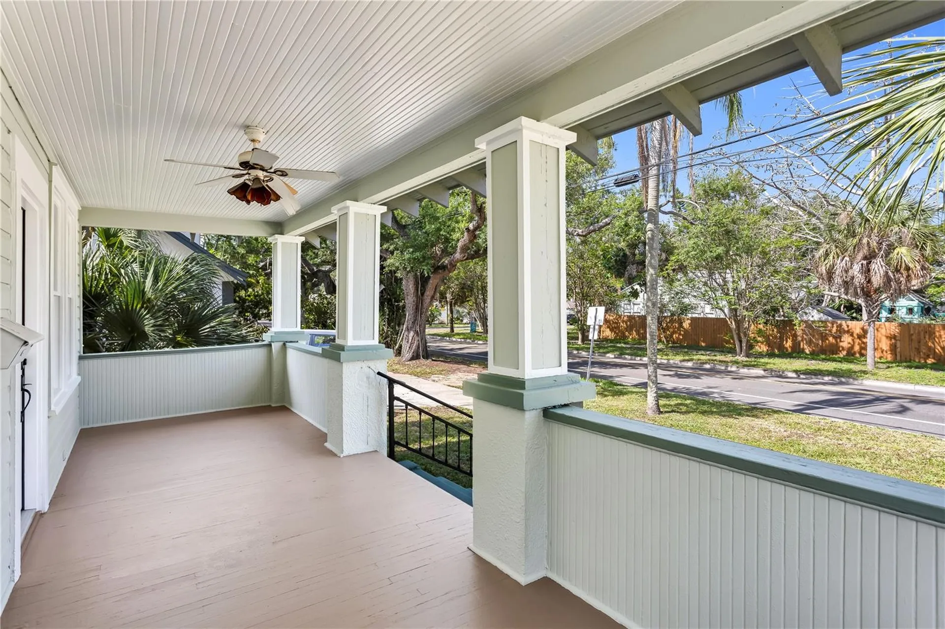 1924 3rd Street S St Petersburg FL 33705