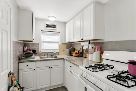 1924 3rd Street S St Petersburg FL 33705