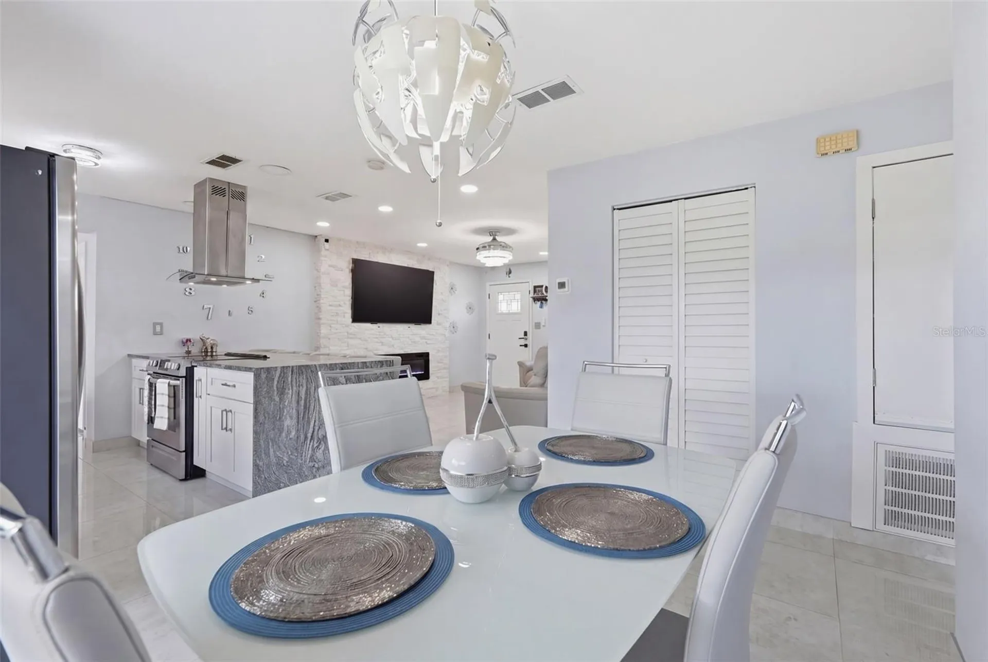 5922 Malcross Drive Orlando FL 32812