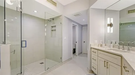 3060 Grand Bay Boulevard Longboat Key FL 34228