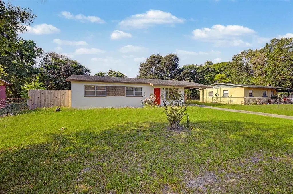 1807 E Ohio Street Plant City FL 33563
