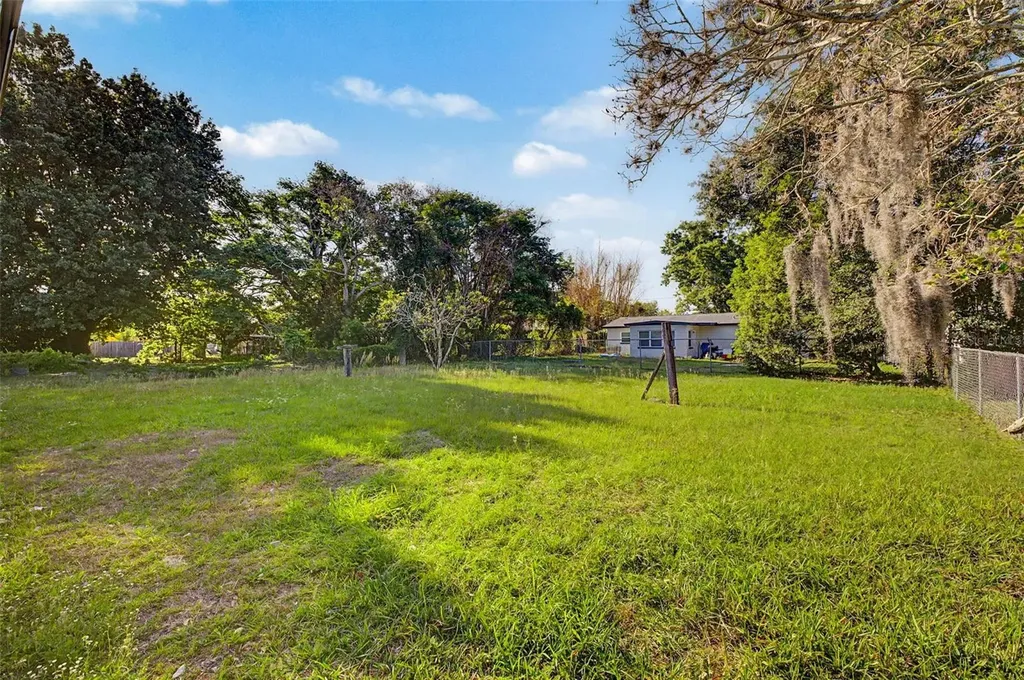 1807 E Ohio Street Plant City FL 33563
