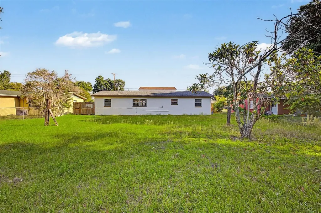 1807 E Ohio Street Plant City FL 33563