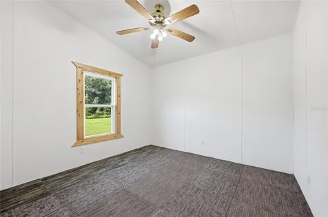 125 NW 40th Avenue Bell FL 32619