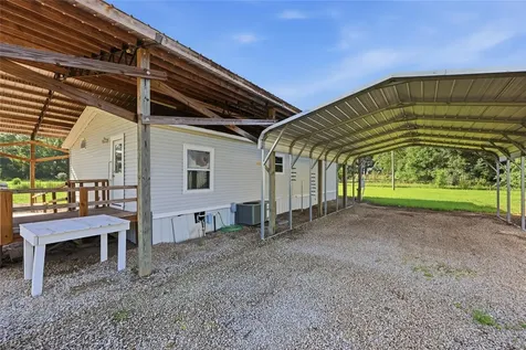 125 NW 40th Avenue Bell FL 32619