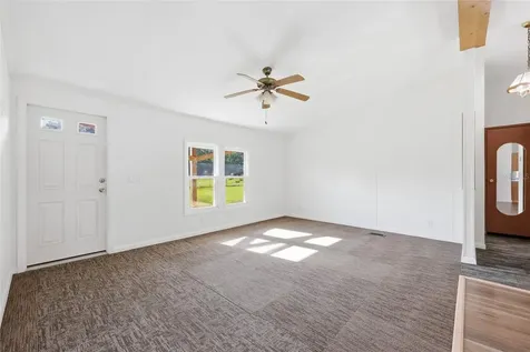 125 NW 40th Avenue Bell FL 32619
