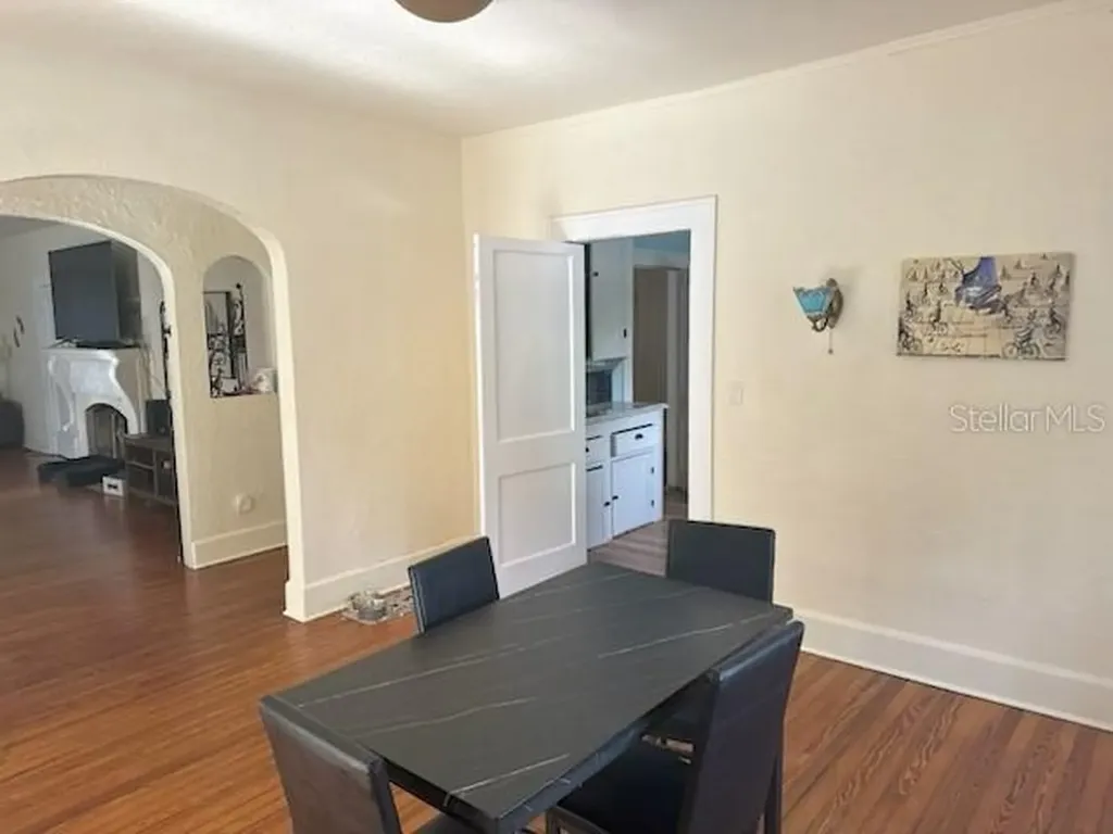 1225 11th Street N St Petersburg FL 33705