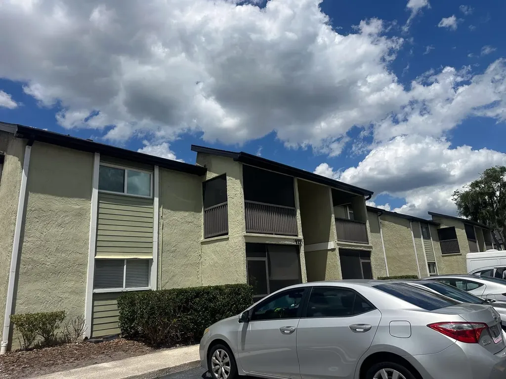 922 Lake Destiny Road Altamonte Springs FL 32714