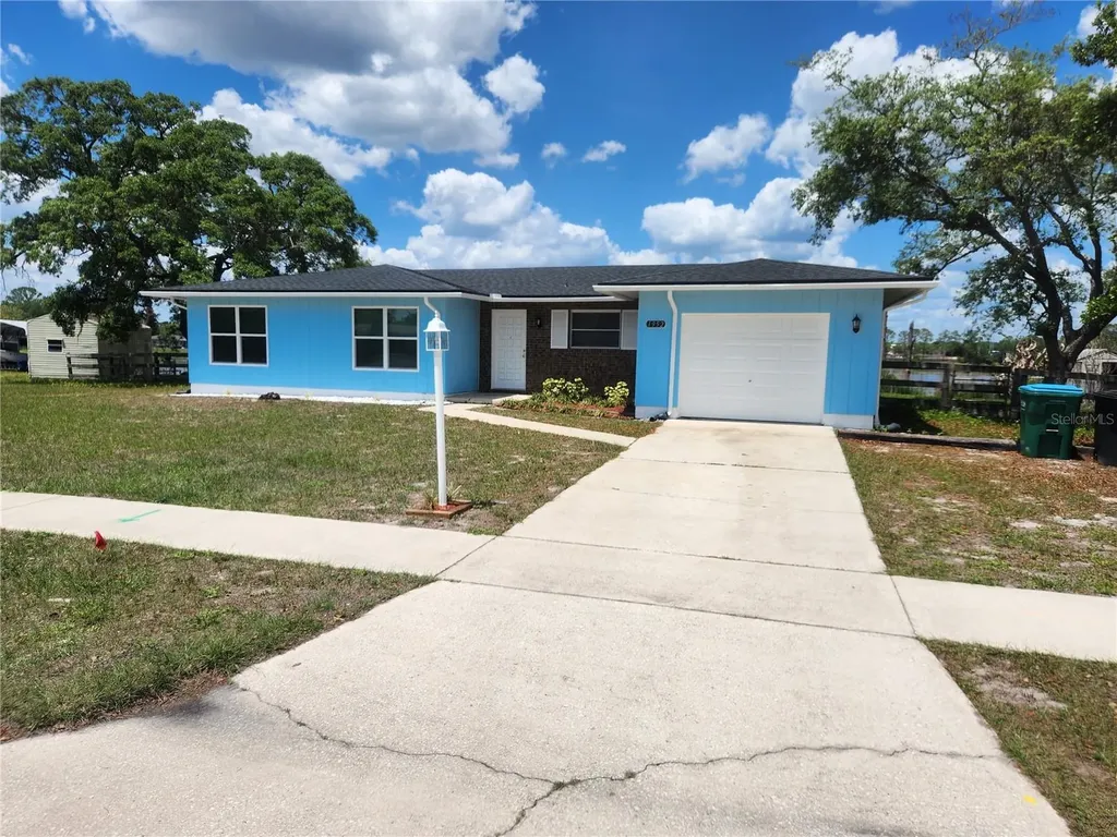 1952 English Drive Deltona FL 32738