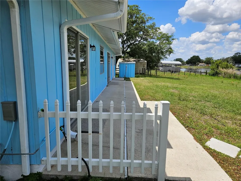 1952 English Drive Deltona FL 32738