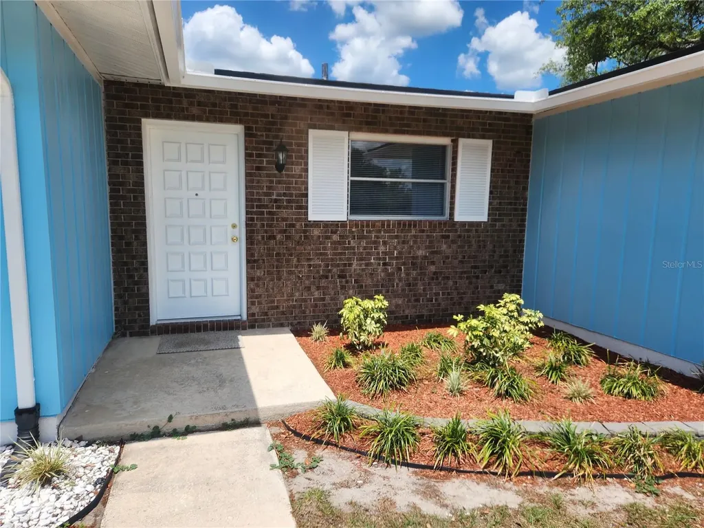 1952 English Drive Deltona FL 32738