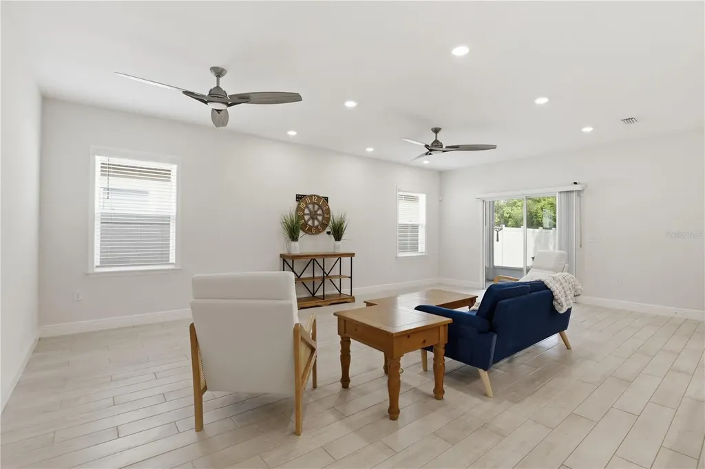 24624 NW 7th Lane Newberry FL 32669