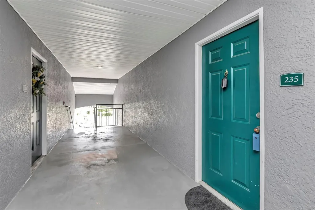 18001 Richmond Place Drive Tampa FL 33647