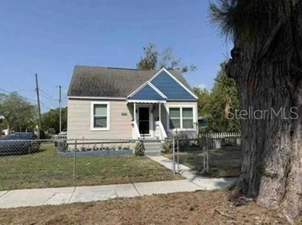 2345 Highland Street S St Petersburg FL 33705