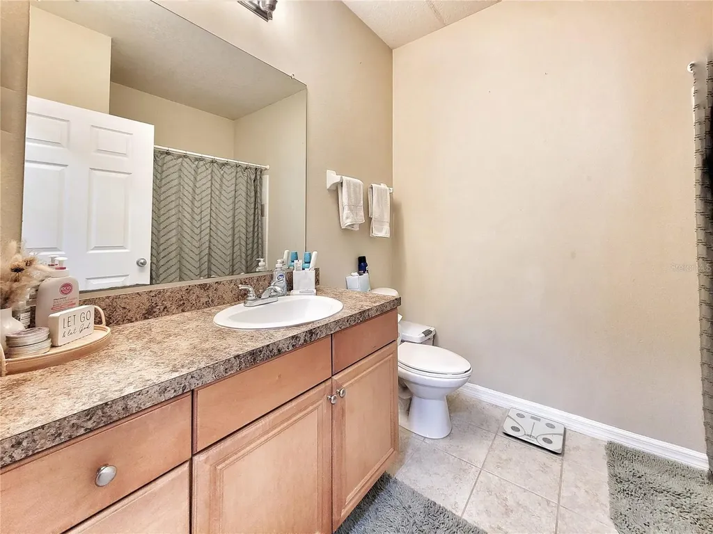 1185 SW 9th Road Gainesville FL 32601