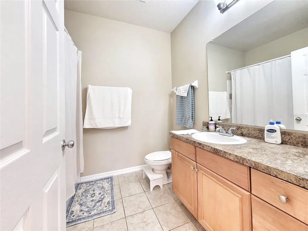 1185 SW 9th Road Gainesville FL 32601