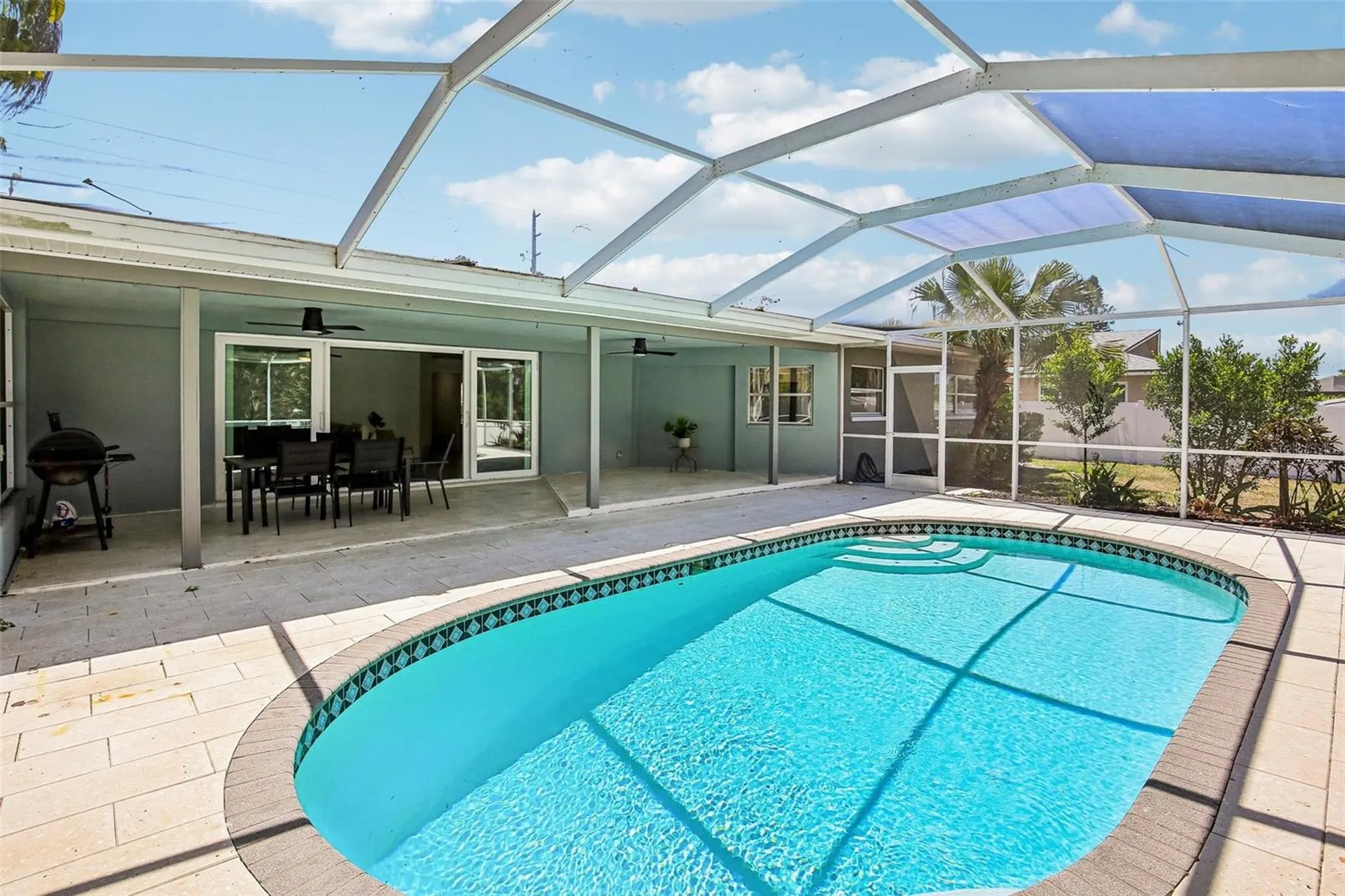 9622 Oakhurst Road Seminole FL 33776