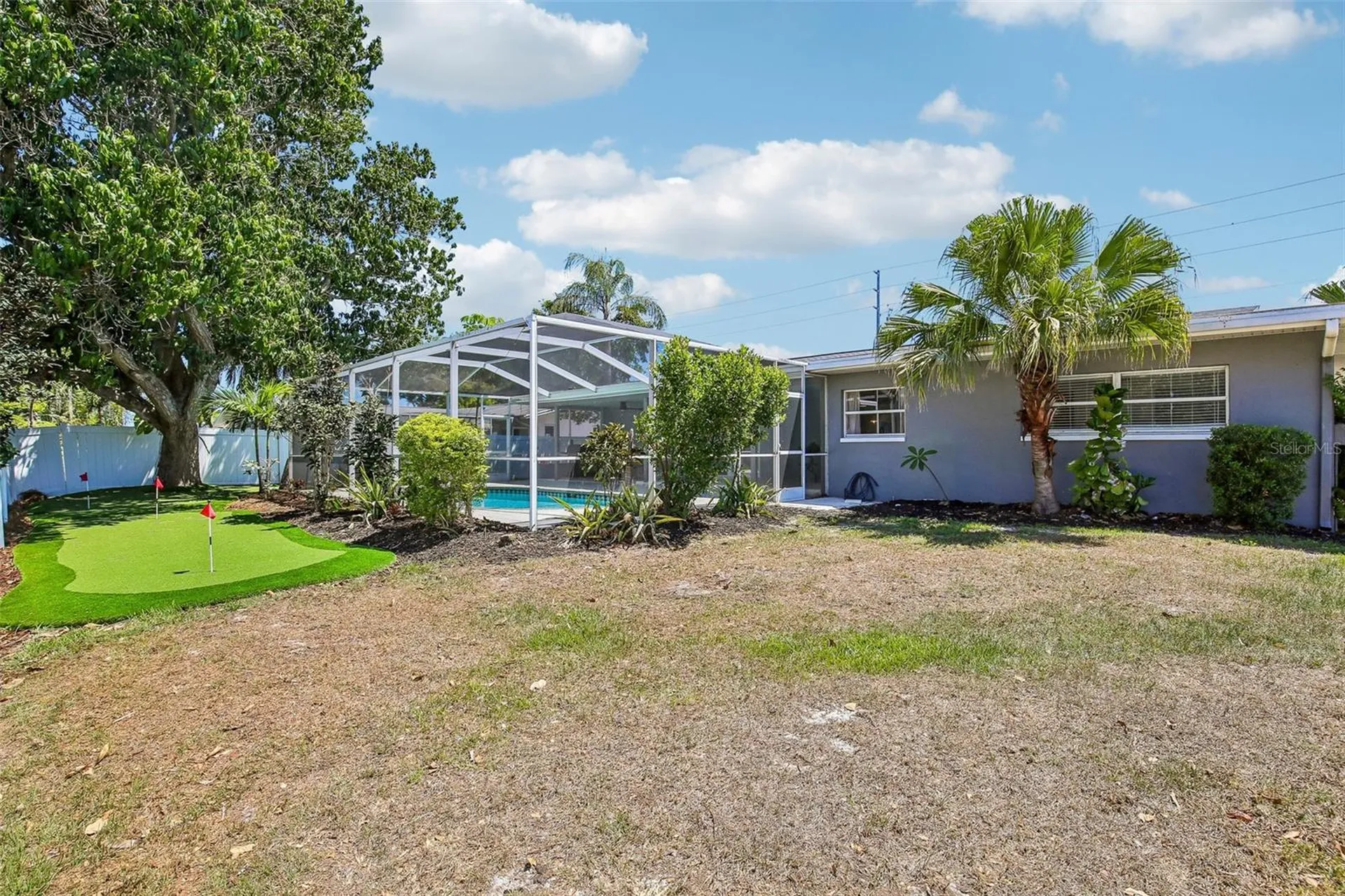 9622 Oakhurst Road Seminole FL 33776