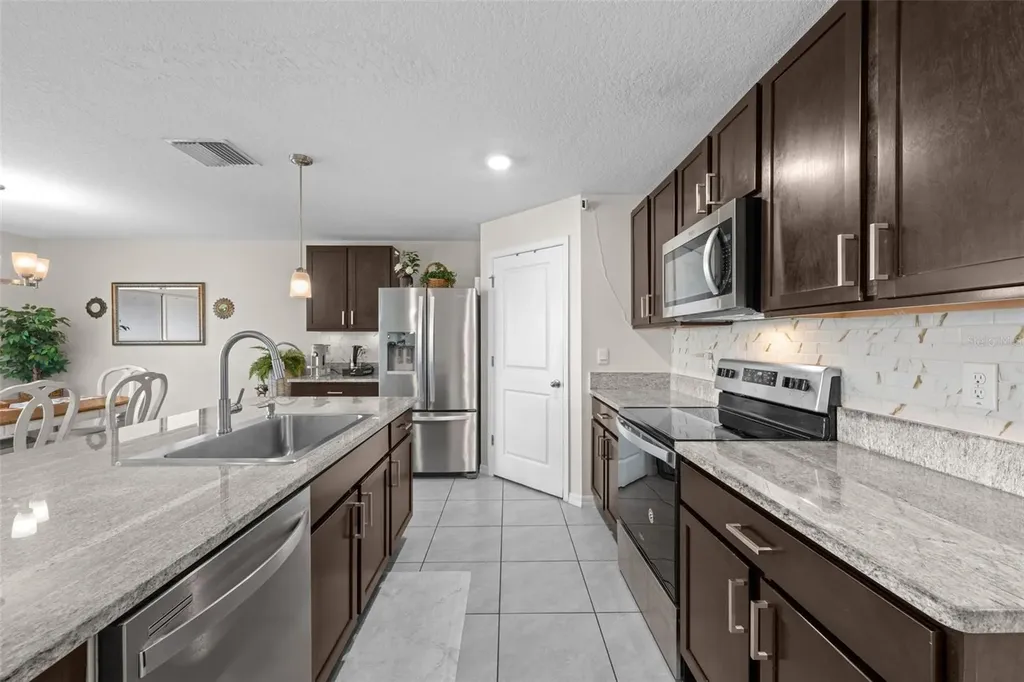 16742 Sunburst Lake Street Wimauma FL 33598