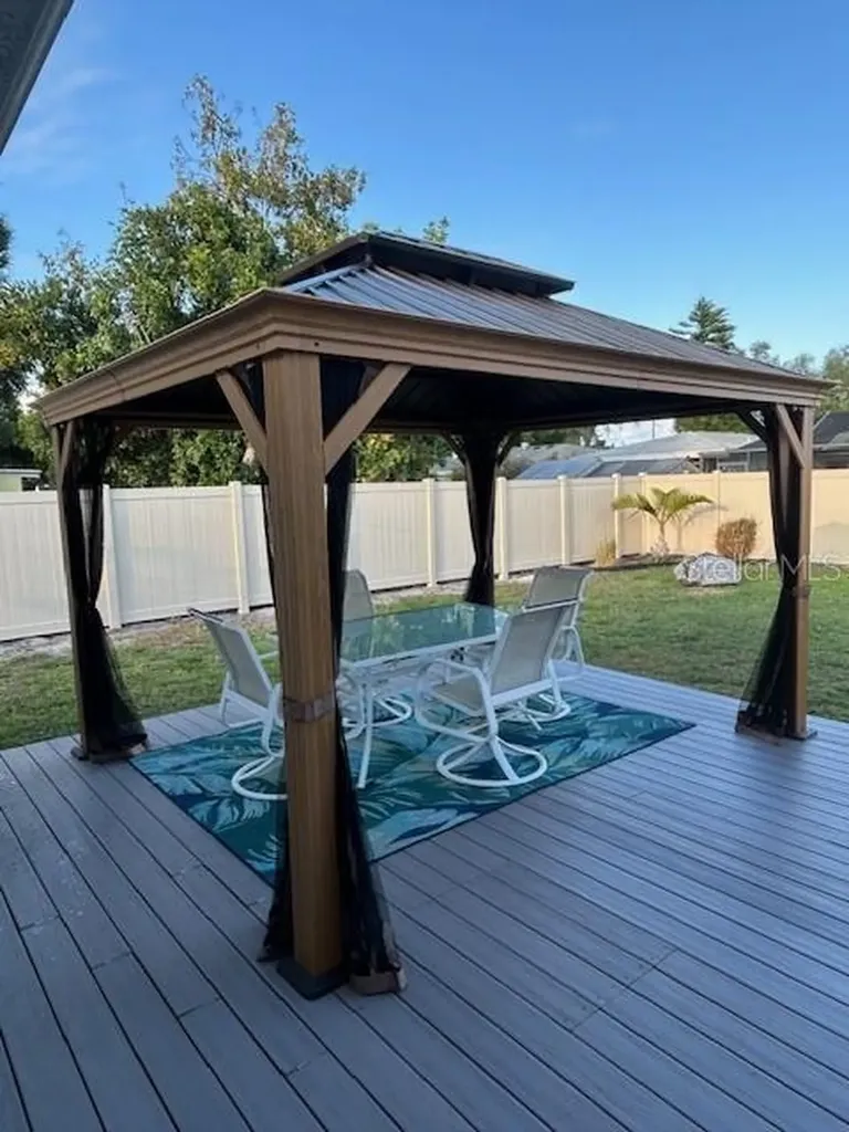 6030 Carlton Avenue Sarasota FL 34231
