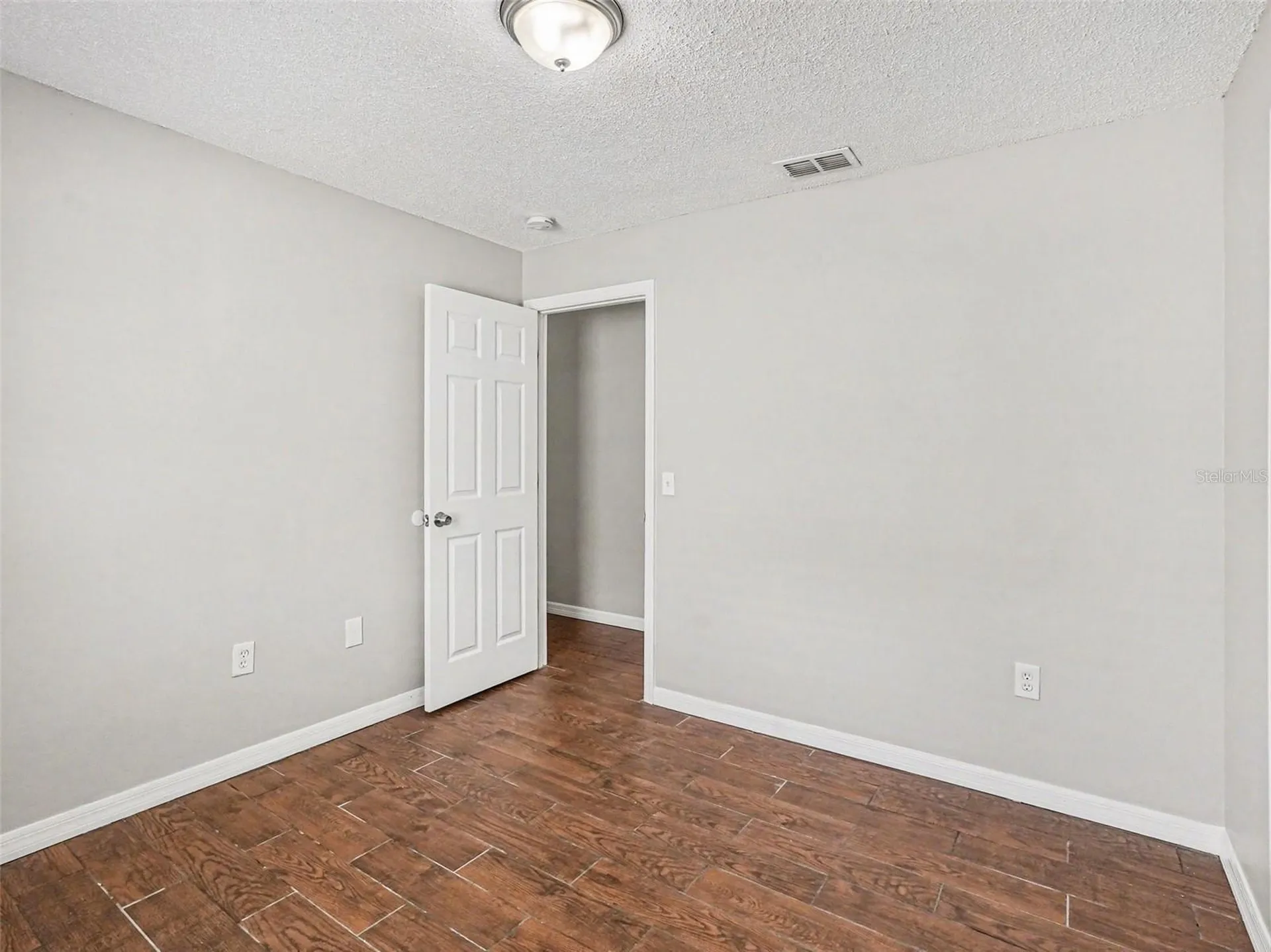 6879 Belmar Drive Orlando FL 32807